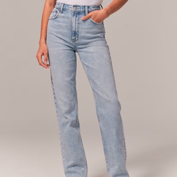 Ultra High Rise 90s Straight Jean (Light Wash) - Picture 1 of 5